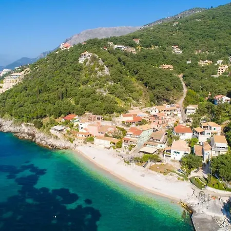 Luisa Villa Pyrgi (Corfu)